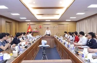 Bộ Giáo dục và Đào tạo đã có buổi gặp mặt đoàn cán bộ, học sinh tham gia thi Khoa học kỹ thuật quốc tế ISEF năm 2025.