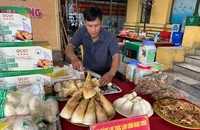 Sản phẩm măng lục trúc được giới thiệu tại diễn đàn.