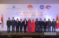 Các đại biểu tham dự lễ kỷ niệm.