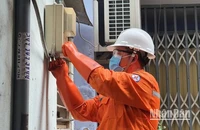 Lao động ngành điện Thành phố Hồ Chí Minh. (Ảnh: nhandan.vn)