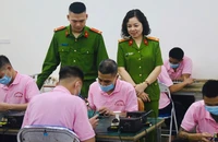 Học viên trong giờ lao động sản xuất tại Cơ sở cai nghiện số 4, Công an thành phố Hà Nội.