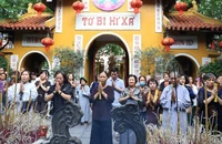 Đại lễ kính mừng Phật đản Phật lịch 2569 tổ chức tại Chùa Quán Sứ.