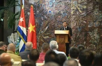Đại sứ Việt Nam tại Cuba Lê Quang Long phát biểu tại buổi lễ. (Ảnh: Đại sứ quán Việt Nam tại Cuba)