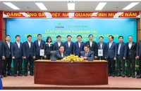 Petrovietnam và Vinachem ký hợp tác toàn diện tận dụng thế mạnh riêng mỗi bên và tạo hiệu ứng cộng hưởng, nâng cao hiệu quả hoạt động sản xuất kinh doanh.