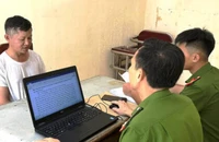 Cơ quan Công an xét hỏi đối tượng.