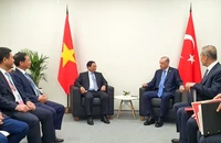 Thủ tướng Chính phủ Phạm Minh Chính gặp Tổng thống Thổ Nhĩ Kỳ Recep Tayyip Erdogan. (Ảnh: Nhật Bắc/VGP)