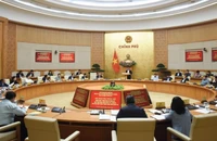 Hội nghị của Chính phủ quán triệt, triển khai về tổng kết việc thực hiện Nghị quyết số 18-NQ/TW của Ban Chấp hành Trung ương Đảng khóa XII "Một số vấn đề về tiếp tục đổi mới, sắp xếp tổ chức bộ máy của hệ thống chính trị tinh gọn, hoạt động hiệu lực, hiệu quả". (Ảnh: Trần Hải)