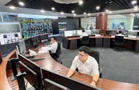 Vận hành hệ thống lưới điện tại Trung tâm Điều độ hệ thống điện Thành phố Hồ Chí Minh.