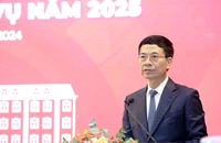 Bộ trưởng Thông tin và Truyền thông Nguyễn Mạnh Hùng phát biểu ý kiến tại Hội nghị.