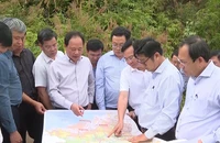 Lãnh đạo hai tỉnh Lâm Đồng và Đắk Nông khảo sát thực địa việc mở đường kết nối hai tỉnh.
