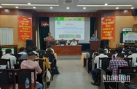 Quang cảnh cuộc họp thông tin về “giống thanh long ruột đỏ Long Định 1”.