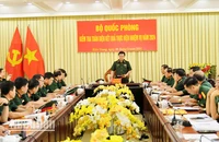 Thiếu tướng Phạm Văn Hoạt phát biểu tại buổi kiểm tra.