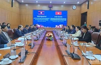 Quang cảnh cuộc hội đàm giữa lãnh đạo Ban Dân vận Trung ương với đoàn công tác Lào.