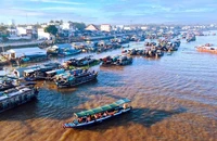 Góc chợ nổi Cái Răng, thành phố Cần Thơ.