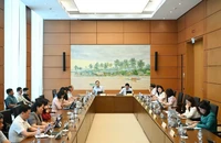 Quốc hội thảo luận tại tổ về dự án Luật Khoa học, Công nghệ và Đổi mới sáng tạo. Ảnh: DUY LINH