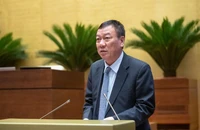 Tổng Thanh tra Chính phủ Đoàn Hồng Phong trình bày Tờ trình dự thảo Luật Thanh tra (sửa đổi). (Ảnh: DUY LINH)