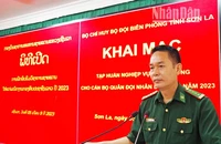 Đồng chí Đại tá Nguyễn Đình Huân, Chỉ huy trưởng Bộ đội Biên phòng tỉnh Sơn La phát biểu tại buổi khai mạc.