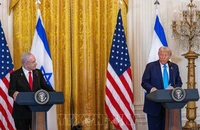 Tổng thống Mỹ Donald Trump (phải) và Thủ tướng Israel Benjamin Netanyahu trong cuộc họp báo sau hội đàm tại Nhà Trắng, ngày 4/2/2025. (Ảnh: THX/TTXVN)
