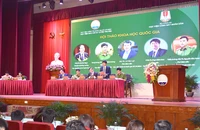 Đoàn Chủ tịch điều hành hội thảo. (Ảnh: AJC)
