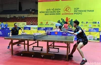 Nguyễn Anh Tú chiến thắng Đinh Anh Hoàng để mang chức vô địch về cho Hà Nội.