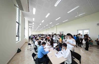Thí sinh trúng tuyển, nhập học Đại học Quốc gia Hà Nội năm 2022.