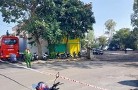 Lực lượng công an phong tỏa Trung tâm đăng kiểm xe cơ giới tại Đà Lạt.