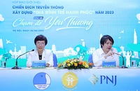 Đại diện Ban tổ chức Chiến dịch "Xây dựng gia đình trẻ hạnh phúc" năm 2023 cung cấp thông tin tại buổi họp báo.
