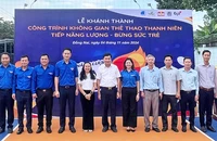 Các đại biểu dự lễ khánh thành công trình "Không gian thể thao thanh niên - Tiếp năng lượng, bừng sức trẻ” tại huyện Trảng Bom (tỉnh Đồng Nai).