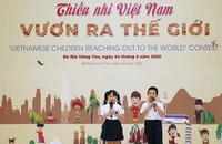 Thiếu nhi Bà Rịa-Vũng Tàu thuyết trình hưởng ứng tại Lễ phát động Sân chơi.