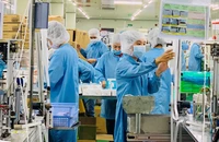 Bình Dương luôn nỗ lực cải thiện môi trường đầu tư, đồng hành cùng doanh nghiệp phát triển bền vững. Trong ảnh: Hoạt động sản xuất tại Công ty TNHH NTI Vina (Khu công nghiệp VSIP II)