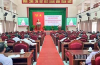 Đại biểu tham dự Hội nghị tại hội trường Tỉnh ủy Vĩnh Long sáng 18/9.