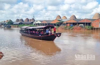 Nét độc đáo làng nghề gạch gốm Mang Thít, huyện Mang Thít, tỉnh Vĩnh Long.