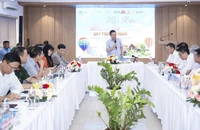 Chủ tịch Ủy ban nhân dân huyện Buôn Đôn Phạm Trung Nghĩa phát biểu tại buổi họp báo.