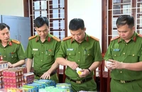 Xử lý nghiêm các tổ chức, cá nhân liên quan sản xuất, buôn bán thuốc chữa bệnh giả, sữa giả, thực phẩm chữa bệnh giả