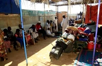Xung đột khiến người dân Sudan phải tạm trú trong một ngôi trường tại khu phố Al-Ahamda thuộc thành phố Bahri, phía bắc thủ đô Khartoum. (Ảnh: TÂN HOA XÃ)