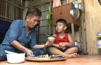 Bố con Hùng Thuận trong “Bố ơi! Mình đi đâu thế?” mùa hai.