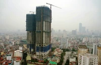 Dự án Discovery Complex 302 Cầu Giấy chưa nghiệm thu PCCC nhưng đã bàn giao căn hộ cho một số người dân vào ăn ở, sửa chữa.