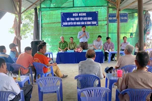 Hội nghị đối thoại trực tiếp giữa Đảng, chính quyền với nhân dân xã Bình Thành (huyện Thoại Sơn, An Giang).