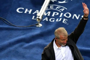 Abramovich chuẩn bị rời Chelsea, kết thúc 19 năm gắn bó với câu lạc bộ. (Ảnh: Getty Images)