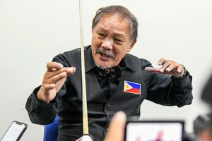 Huyền thoại bi-a Efren Reyes: "Tôi nghĩ mình sẽ chơi bi-a đến năm 80 tuổi". (Ảnh: THÀNH ĐẠT)