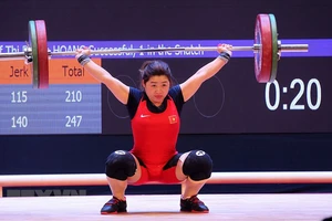 Cô gái dân tộc Giáy, Hoàng Thị Duyên phá kỷ lục SEA Games