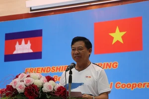 Đại sứ Nguyễn Huy Tăng phát biểu tại sự kiện.