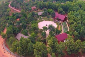 Khu bảo tồn văn hóa Xtiêng sóc Bom Bo.