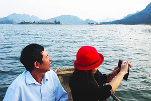 Mênh mang hồ Thác Bà