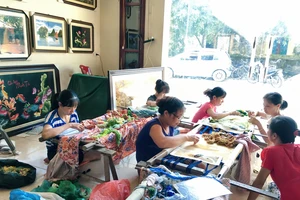 Hồn quê Quất Động