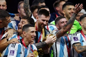 Hoàn thành giấc mơ vàng World Cup, Messi đã có danh hiệu cuối cùng còn thiếu trong bộ sưu tập thành tích đồ sộ của mình. (Ảnh: Reuters)
