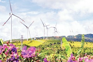 Công trình điện gió ở Quảng Trị đã phát điện thương mại.