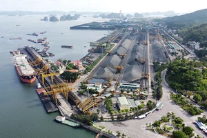 Hệ thống sàng tuyển và bốc rót đồng bộ, hiện đại của Công ty Tuyển than Cửa Ông.