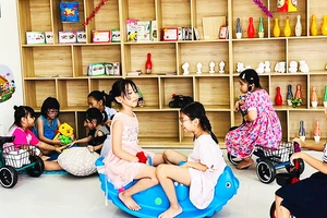 Mô hình Thư viện đồ chơi giúp đa dạng sân chơi an toàn, lành mạnh cho trẻ em.
