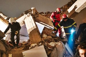 Công tác cứu hộ nạn nhân thảm họa động đất đang được tiến hành khẩn trương.